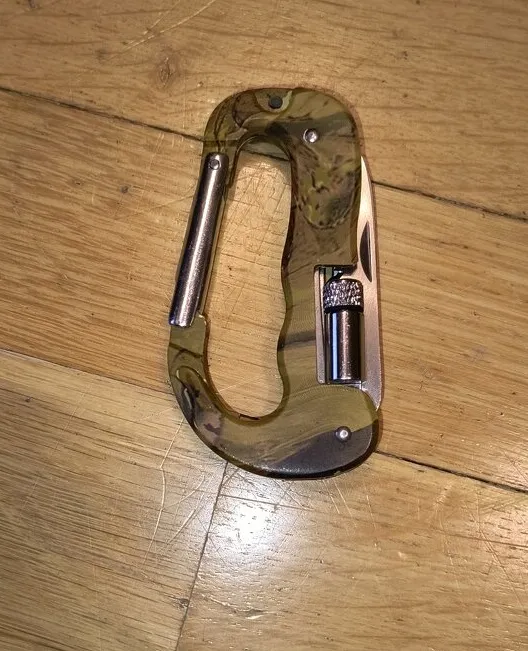 Multitool karabina